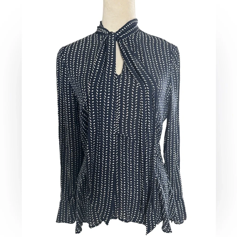 Classiques Entier white blue bow cut out peplum business casual silk blouse